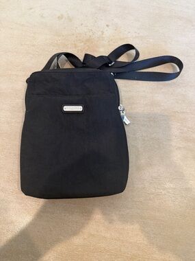 Baggallini Black Lightweight Crossbody Organizer